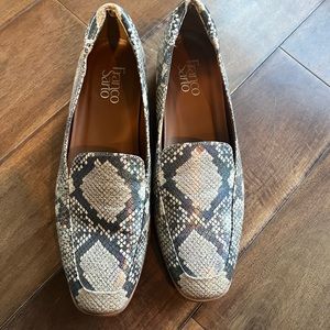 Franco Sarto size 9 snakeskin loafers